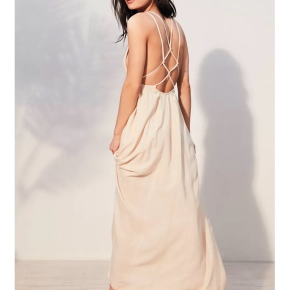 Out From Under Knotted Back Beach Maxi Dress or Cover-Up Size Large Like New - Picture 2 of 10